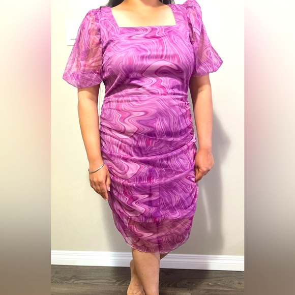 Abstract print bodycon dress - Picture 1 of 5